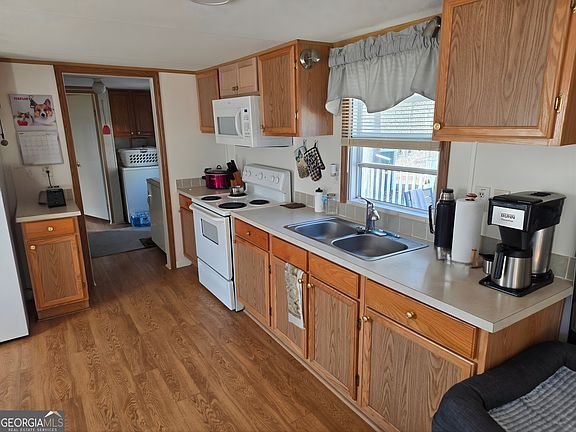 4th image of 131 Shale Way