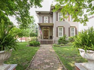 227 Pekin St, Lincoln, IL 62656