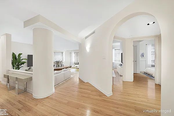 1st image of 215 E 79th St #4DE