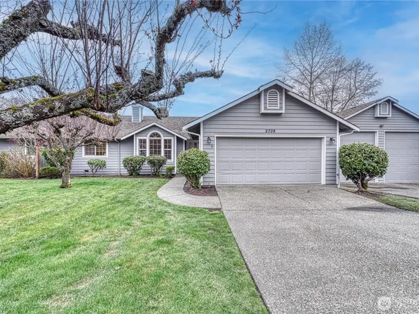 2728 Sylvan Drive W, University Place, WA 98466