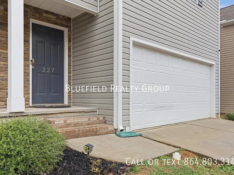 227 Millen Dr — Photo 2
