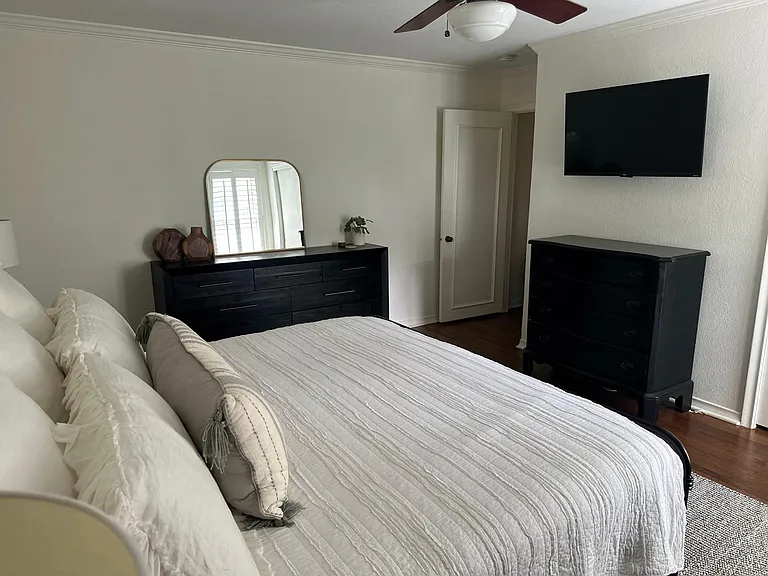 6431 Woodcrest Ln — Photo 24