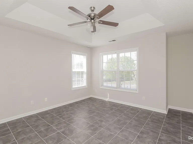 104 Lenox Ln — Photo 12