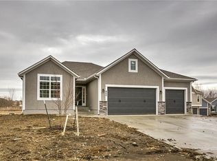 1403 Rylee Ct, Raymore, MO 64083