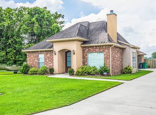 3305 Cloverview Dr, Gray, LA 70359