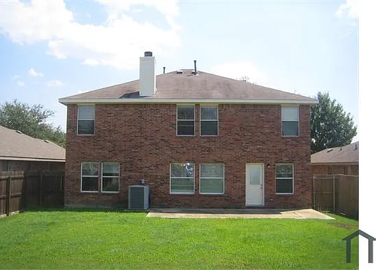 2325 Hummingbird Way — Photo 7