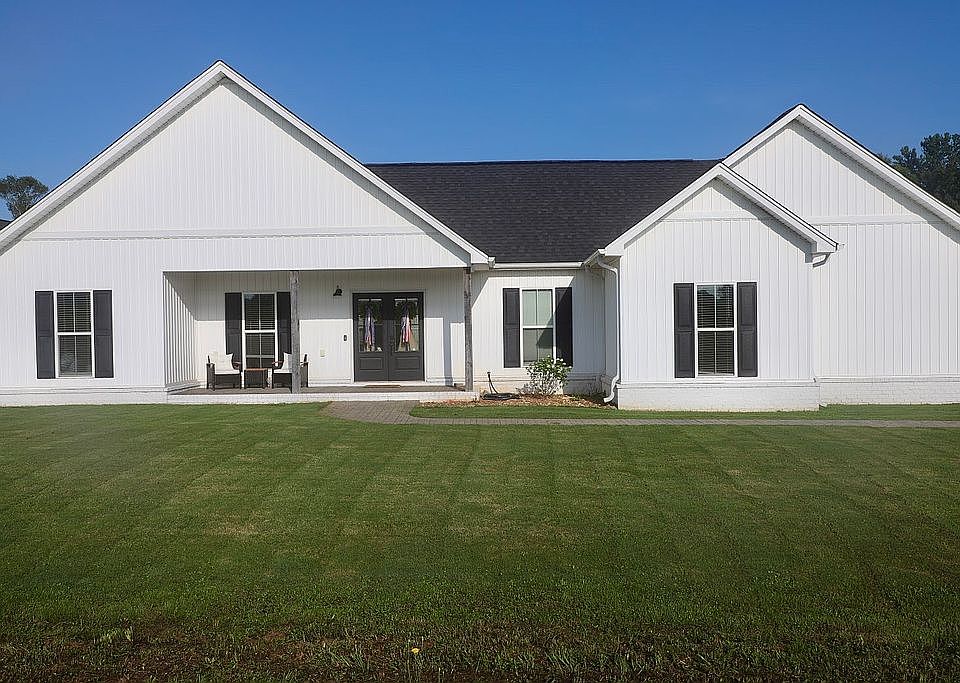 1st image of 110 Skyview Cir
