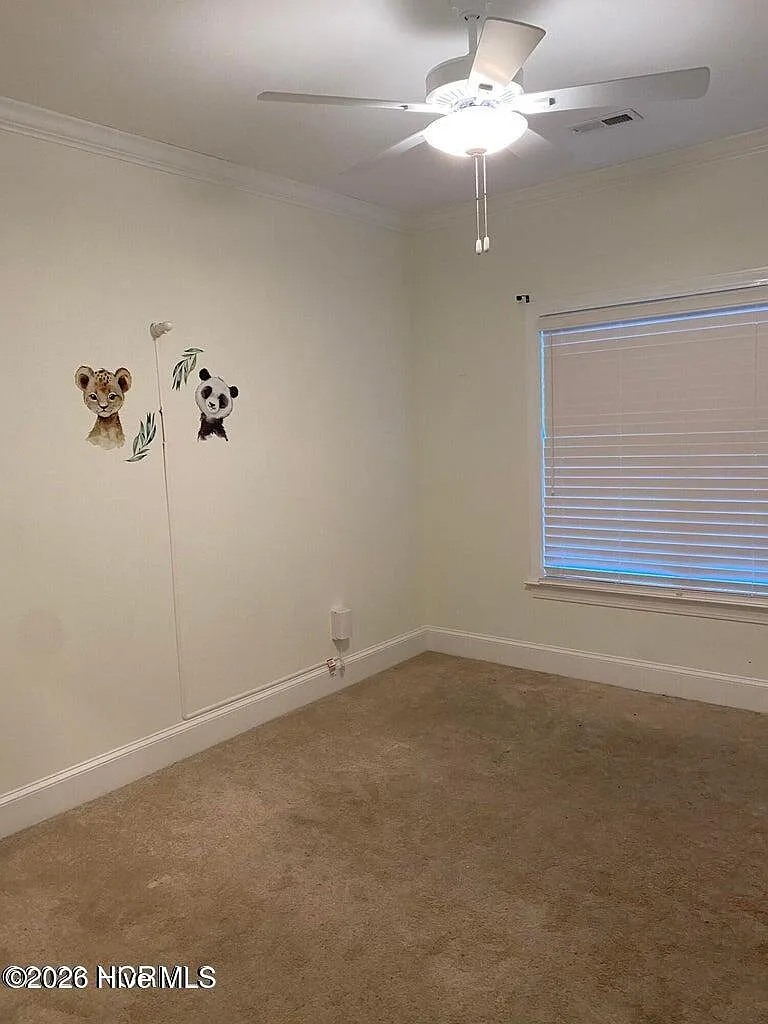4 bed, 3.0 bath, 2825 sqft, $2,750 — Photo 2