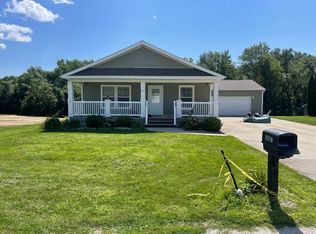 507 W Washington St, Utica, IL 61373