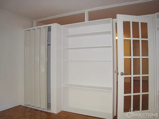 Rented by City Connections Realty | media 26