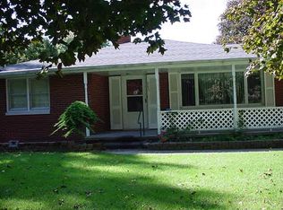903 Lynwood Dr, Goshen, IN 46526