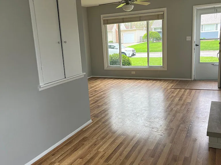 2174 Edgevale Rd — Photo 6