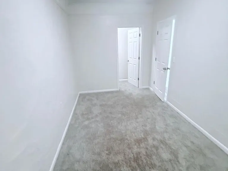 4438 Pearl Rd — Photo 17