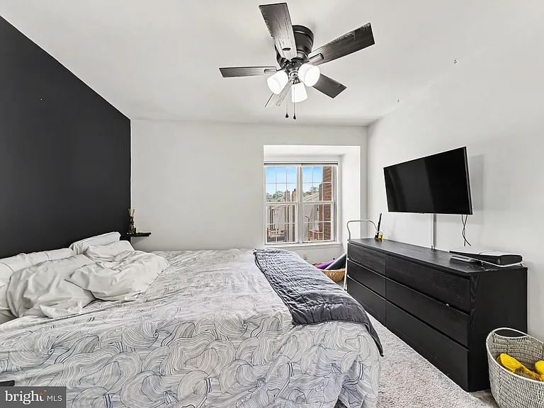 13849 Constitution Ct — Photo 9