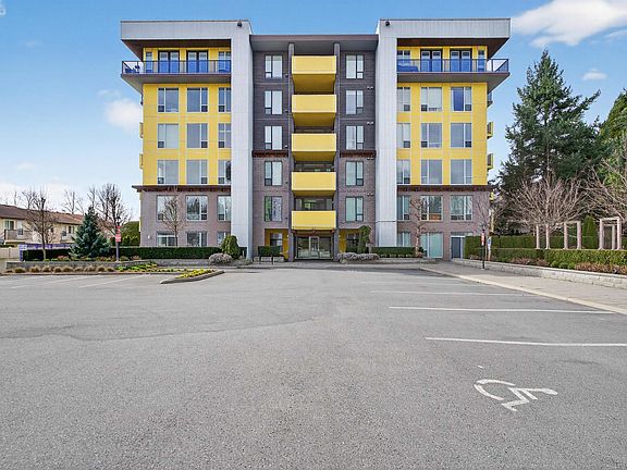 3rd image of 2555 Ware St #504