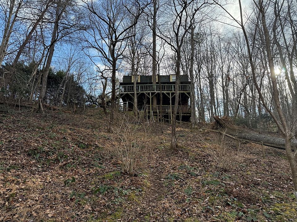 28th image of this home