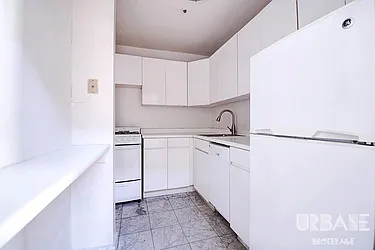 Rented by Urbane Brokerage