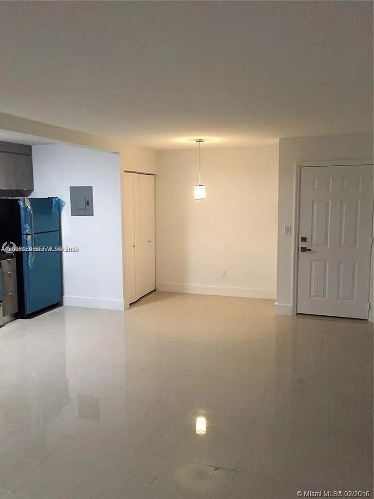 Doral Gardens Condo — Photo 2