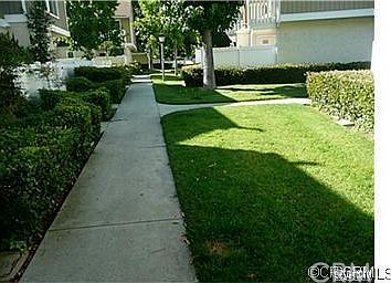4th image of 11 Bentwood Ln