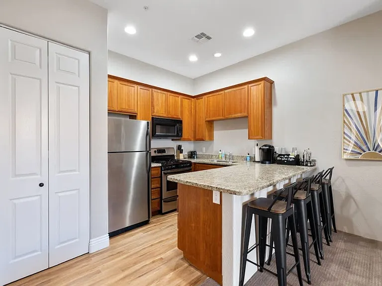 50610 Santa Rosa Plz — Photo 6