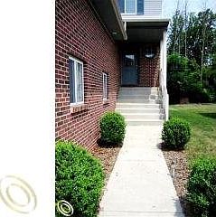 2nd image of 368 Amberwood St