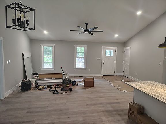 2nd image of 623 Jeffress Rd