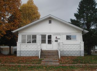 1101 S 12th St, Herrin, IL 62948