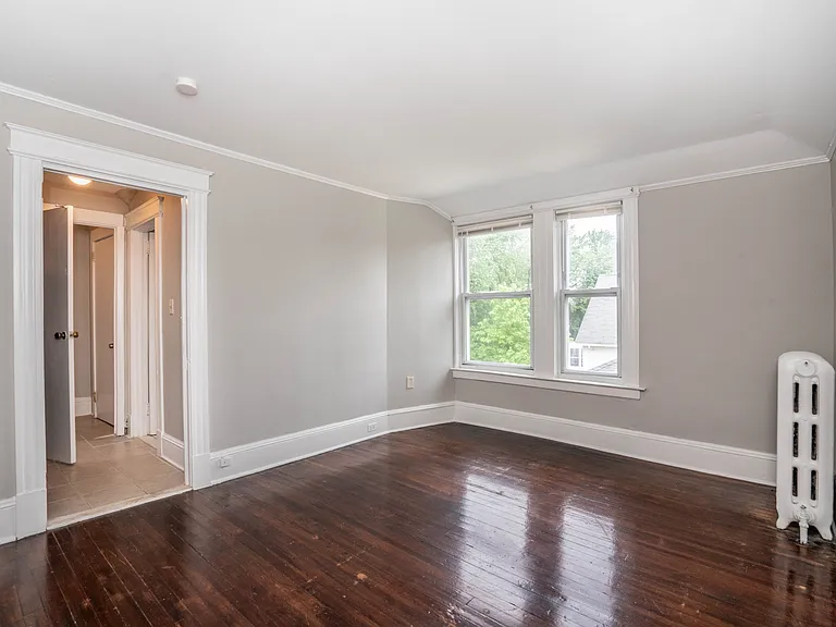 45 Maplewood Ave #3 — Photo 13