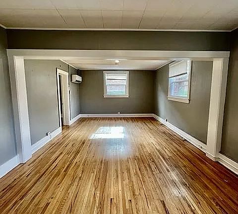 4th image of 1632 9th Ave Unit 7