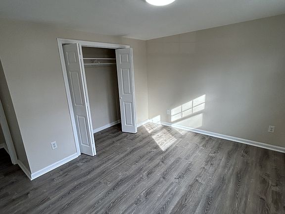 3rd image of 15 Boyden Street Ext #4