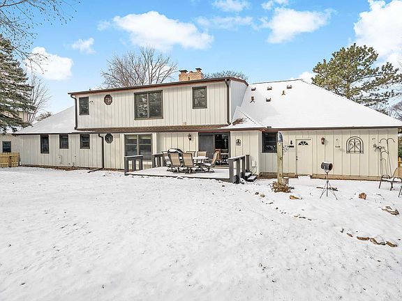 5th image of 10809 Emerson Rd S