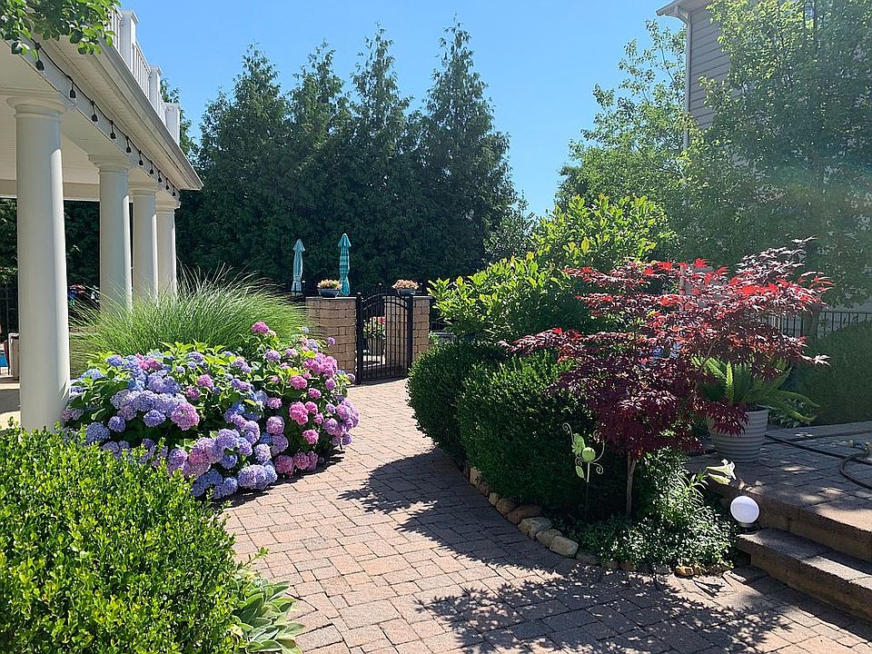 2nd image of 256 Wickerberry Dr