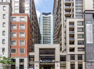 150 Main St W #1207, Hamilton, ON L8P1H8