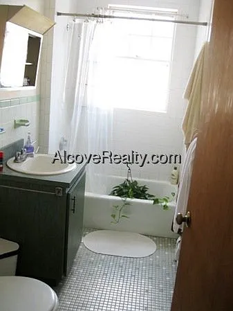 1 bed, 1.0 bath, $3,025 — Photo 4