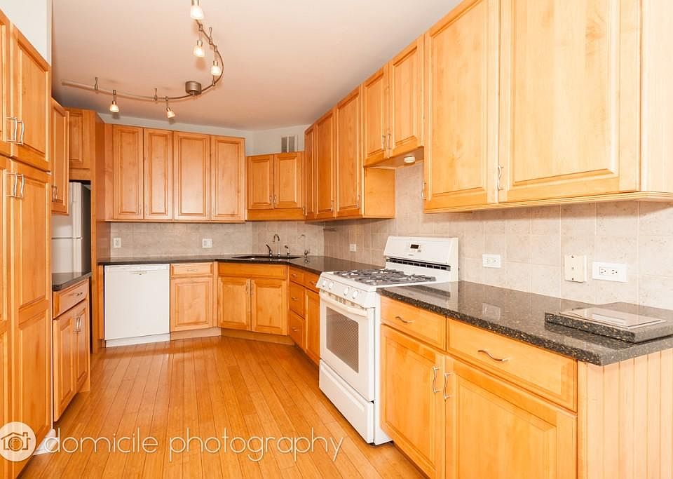 1st image of 3201 N Lake Shore Dr #2604