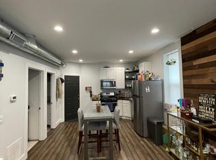 1540 W 19th St #1R, Chicago, IL 60608
