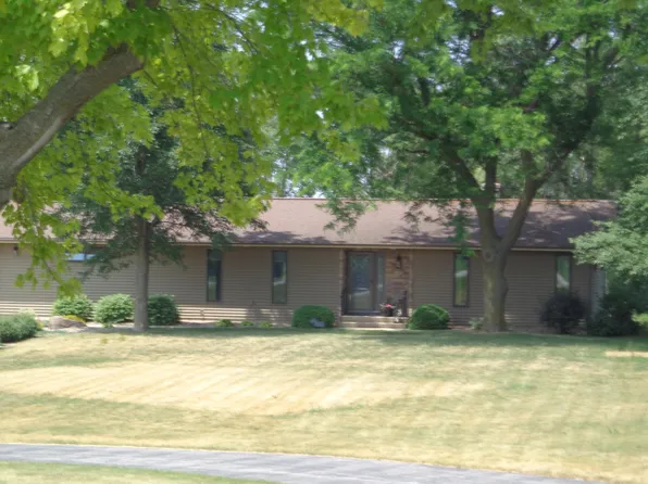 1997 Three Elms Park Rd, Independence, IA 50644