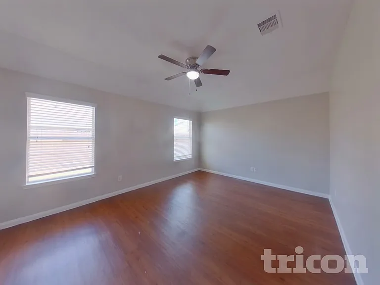 21434 Jamals Way — Photo 6