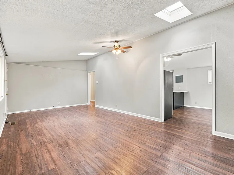 131 Oak Dr — Photo 10
