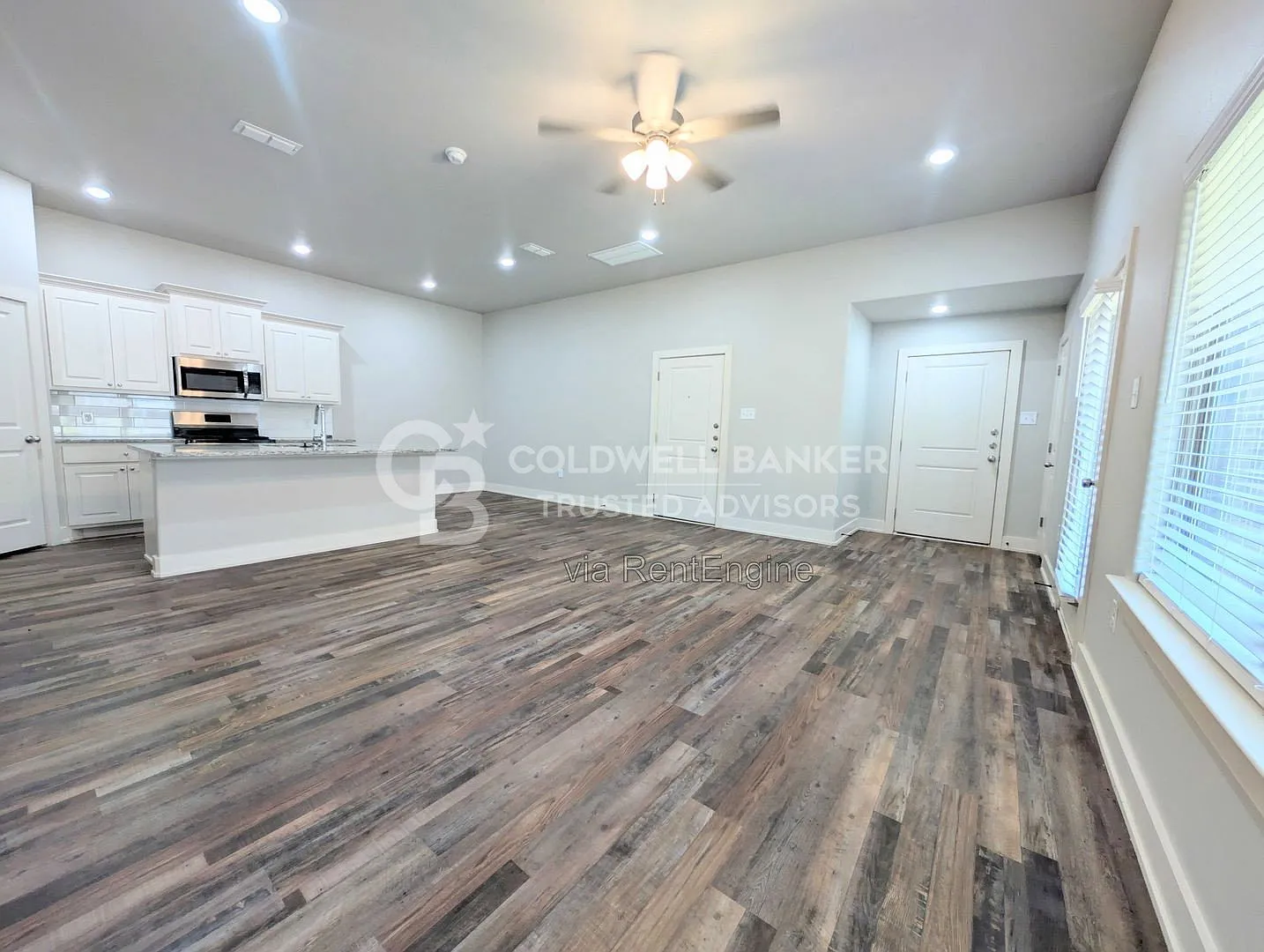 3 bed, 2.0 bath, 1372 sqft, $1,650 — Photo 4