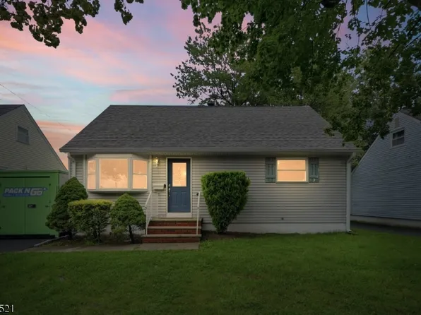 32 Merkel Dr, Bloomfield Twp., NJ 07003