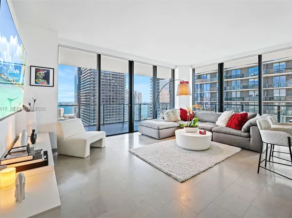 88 SW 7th St APT 3101, Miami, FL 33130