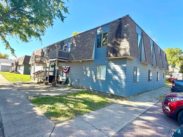 205-207 N Eastern Ave, Hartford, SD 57033