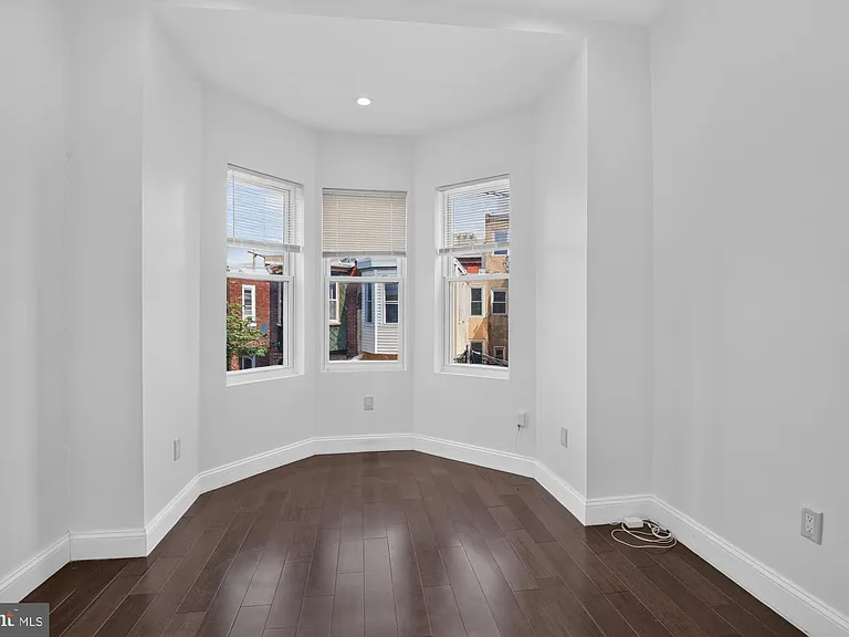 2319 N College Ave #B — Photo 23