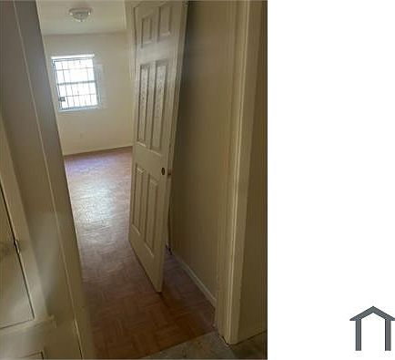 2nd image of 5128 Ginger St