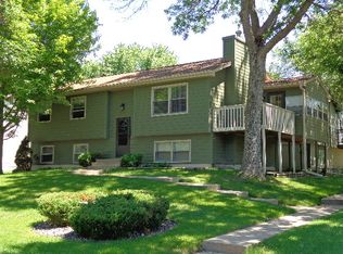 3556 Pilgrim Ln N, Plymouth, MN 55441