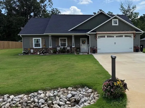 225 Ruth Harris Ln, Poplar Bluff, MO 63901