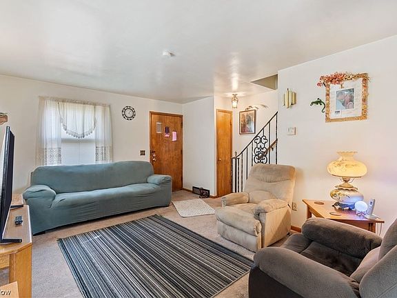 4th image of 1404 19th St NW