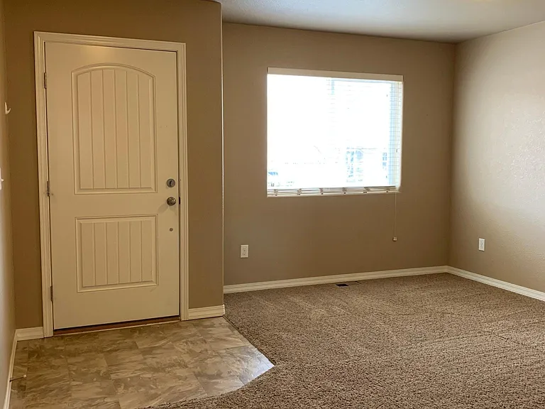 1004 Diamond Rim Dr — Photo 32