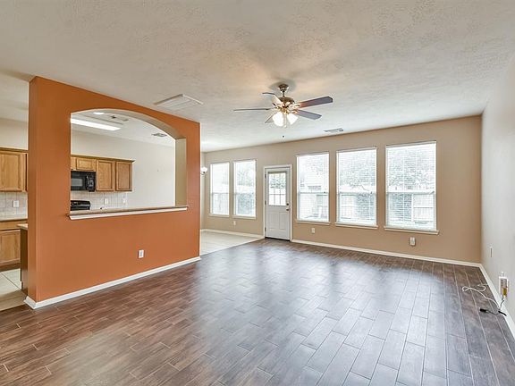 3rd image of 13511 Fawn Lily Dr